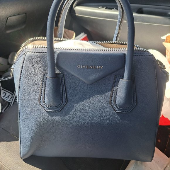 Givenchy hand bag - Picture 7 of 8